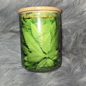 Stash jar 10oz glows green in the dark